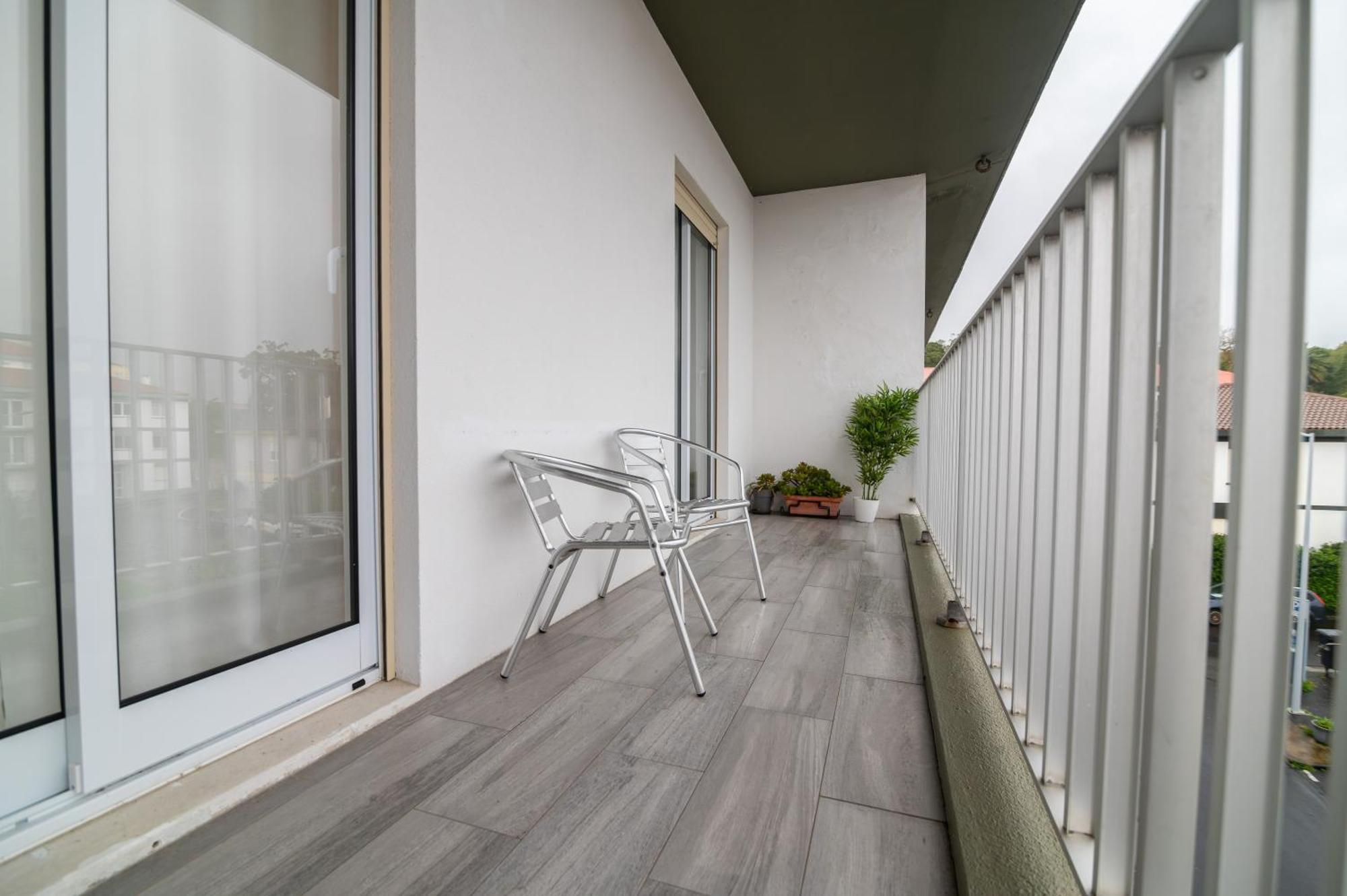 Green Island City Apartment Понта-Делгада Екстер'єр фото